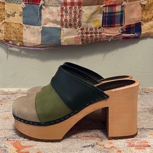 Swedish hasbeens green block color